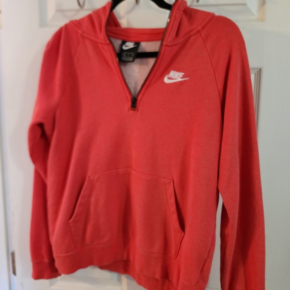 Nike Red Pullover with Pocket - Picture 4 of 5